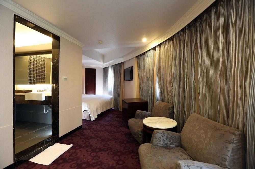 華麗大飯店ferrary Hotel Taipei Exterior photo